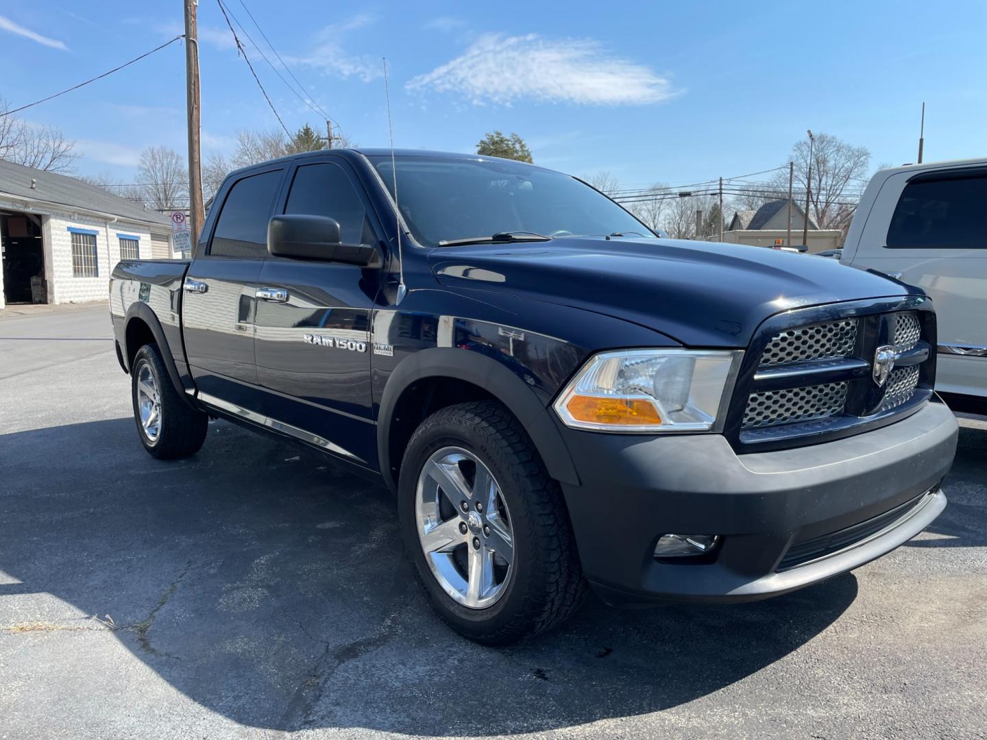 2012 blue Dodge Ram 1500 ST Crew Cab 4WD (1C6RD7KT4CS) with an 5.7L V8 OHV 16V engine, 6-Speed Automatic transmission, located at 101 N. Main Street, Muncy, PA, 17756, (570) 546-5462, 41.207691, -76.785942 - Photo#0